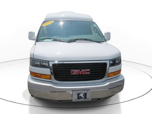 Used 2018 GMC Savana 2500 Extended w/ Enhanced Convenience Package image 13