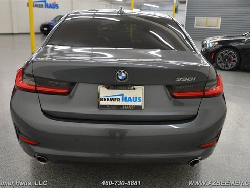 Used 2020 BMW 330i Sedan w/ Convenience Package image 11