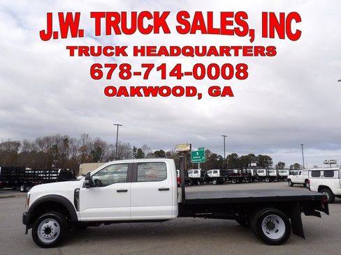 Used 2024 Ford F550 2WD Crew Cab Super Duty image 2