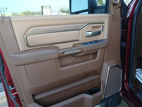 Used 2024 RAM 3500 Limited w/ Towing Technology Group image 13