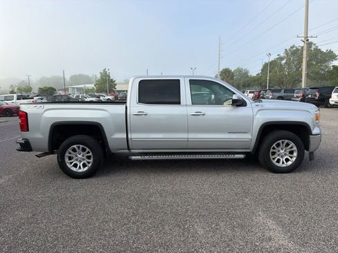 Used 2015 GMC Sierra 1500 SLE w/ SLE Value Package AWD/4WD image 4