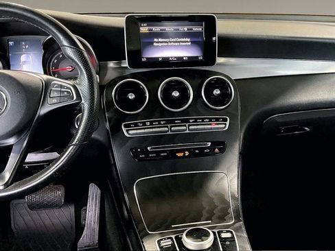 Certified 2019 Mercedes-Benz GLC 300 image 6
