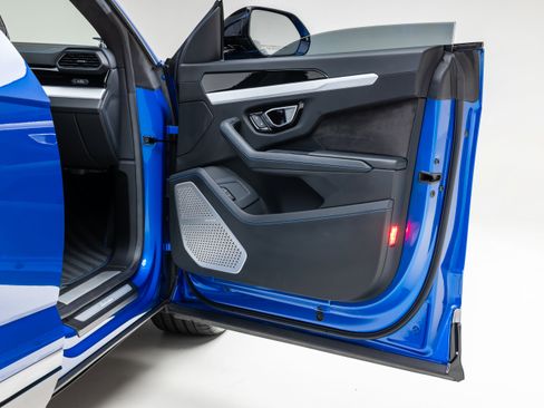 Used 2019 Lamborghini Urus image 58