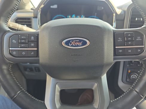 Used 2022 Ford F150 Lariat w/ Equipment Group 502A High AWD/4WD image 16
