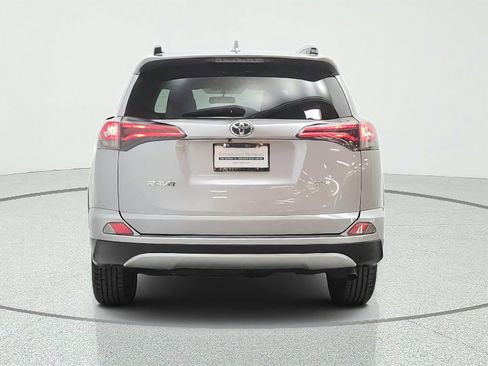Used 2016 Toyota RAV4 XLE FWD image 6