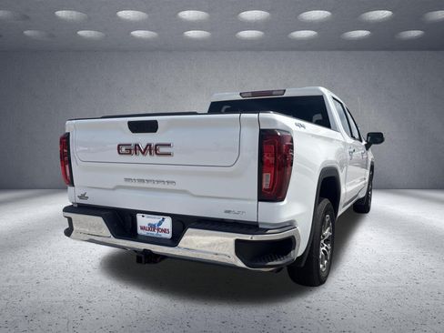 Used 2025 GMC Sierra 1500 SLT AWD/4WD image 5