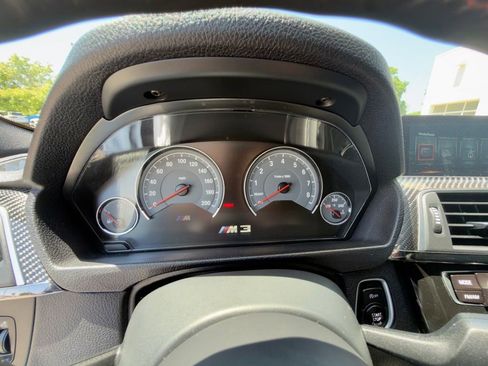 Used 2017 BMW M3 RWD image 22