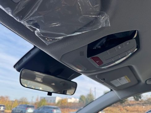 New 2025 Kia K4 EX image 19