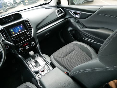 Used 2023 Subaru Forester Premium AWD/4WD image 11