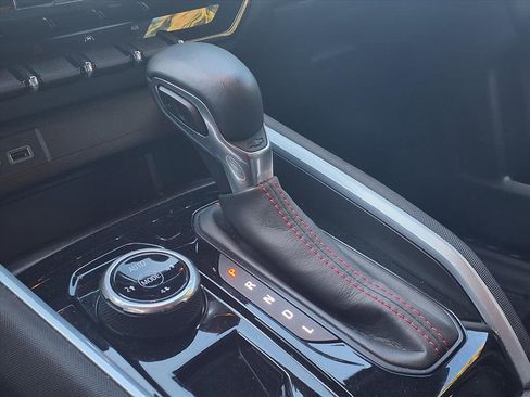 Used 2023 Chevrolet Colorado Z71 w/ Z71 Convenience Package 2 image 10