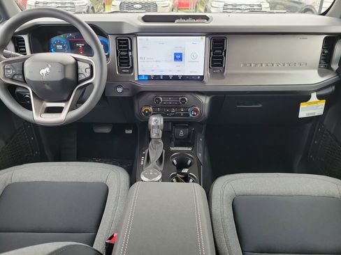 New 2026 Ford Bronco 4-Door AWD/4WD image 11