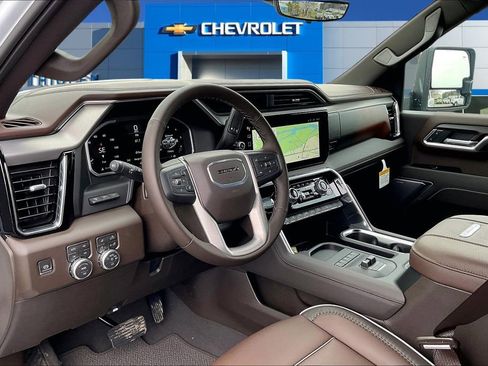 New 2026 GMC Sierra 2500 Denali w/ Denali Reserve Package image 7