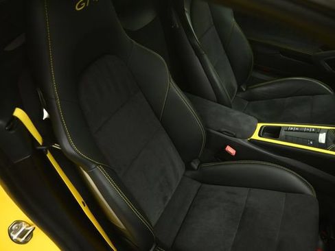 Used 2016 Porsche Cayman GT4 RWD image 38