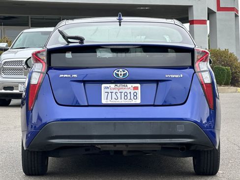 Used 2016 Toyota Prius Two image 8