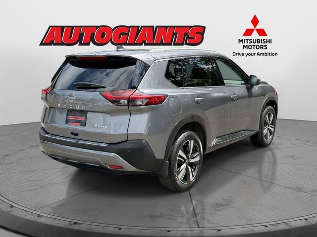 Used 2023 Nissan Rogue SL AWD/4WD image 2