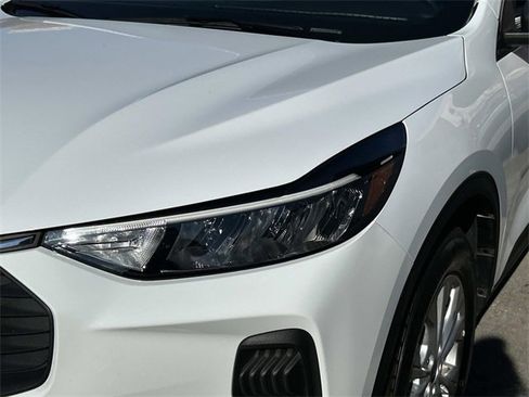 Certified 2024 Ford Escape Active w/ Tech Pack #1 image 9