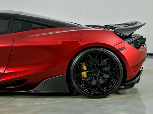 Used 2019 McLaren 720S Performance image 16