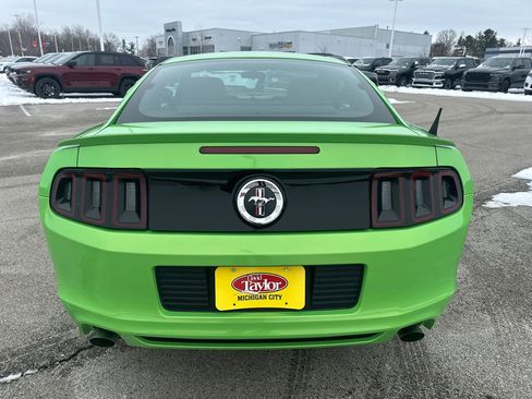 Used 2013 Ford Mustang Coupe image 6