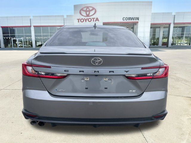 Used 2025 Toyota Camry SE w/ Convenience Package FWD image 4