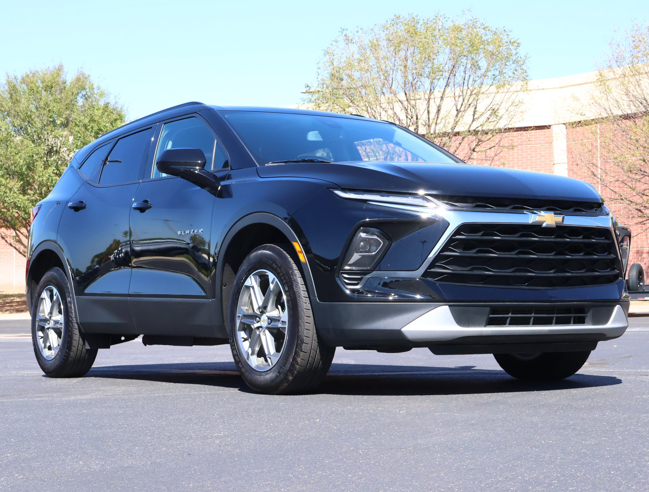 Used 2024 Chevrolet Blazer LT w/ Convenience Package FWD image 1
