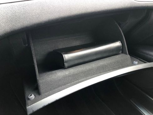 Used 2018 Lincoln MKZ Select w/ Technology Package image 33