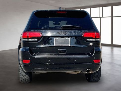 Used 2020 Jeep Grand Cherokee Altitude AWD/4WD image 4