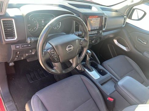 Used 2023 Nissan Frontier SV w/ SV Convenience Package RWD image 8