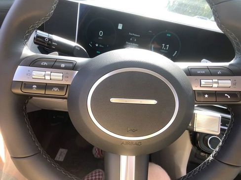 New 2025 Hyundai Tucson SEL image 16