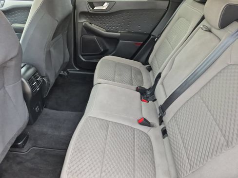 Used 2020 Ford Escape SE FWD image 19