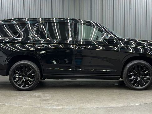 Used 2026 GMC Yukon Denali w/ Sun & Power Step Package AWD/4WD image 6