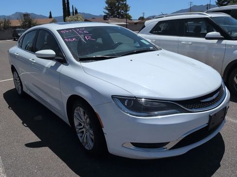 Used 2016 Chrysler 200 Limited w/ Anniversary Edition FWD image 4