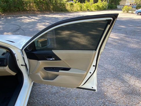 Used 2013 Honda Accord EX image 47