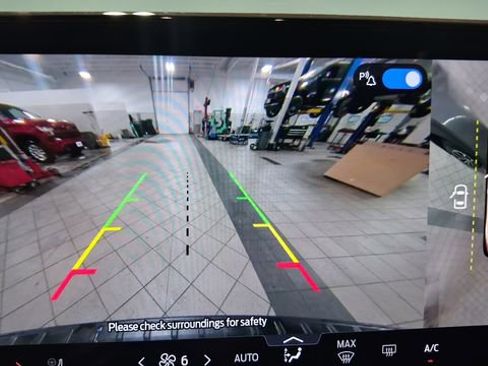 Used 2025 Ford Explorer ST-Line image 28