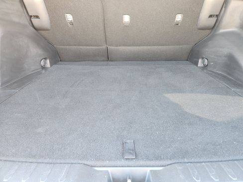 Used 2021 Toyota RAV4 LE w/ Carpet Mat Package (TMS) image 31