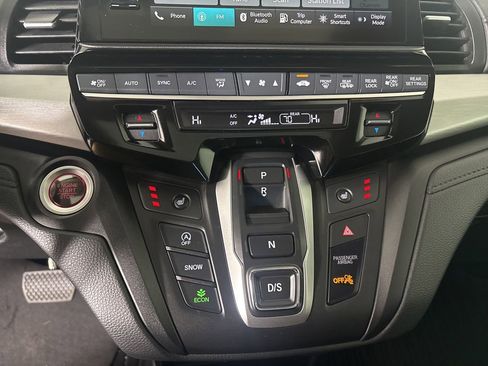 Used 2026 Honda Odyssey EX-L image 19