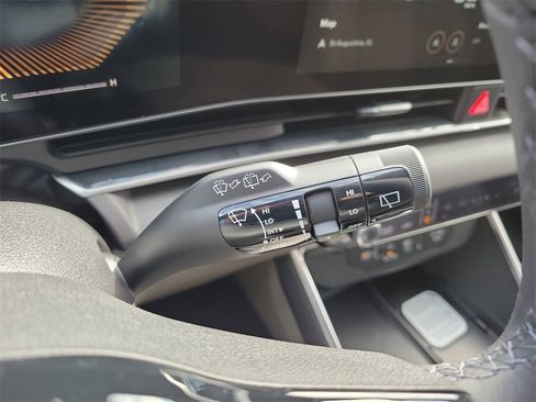 New 2026 Kia Carnival EX image 30