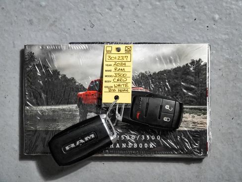 Used 2024 RAM 3500 Big Horn AWD/4WD image 59