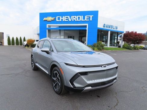 Certified 2025 Chevrolet Equinox EV LT w/ Convenience Package image 39