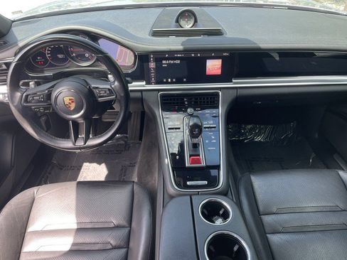 Used 2021 Porsche Panamera RWD image 14