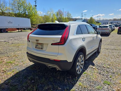 Used 2023 Cadillac XT4 Premium Luxury w/ Cold Weather Package AWD/4WD image 3