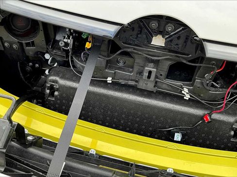 New 2025 Volkswagen ID. Buzz 1st Edition image 17