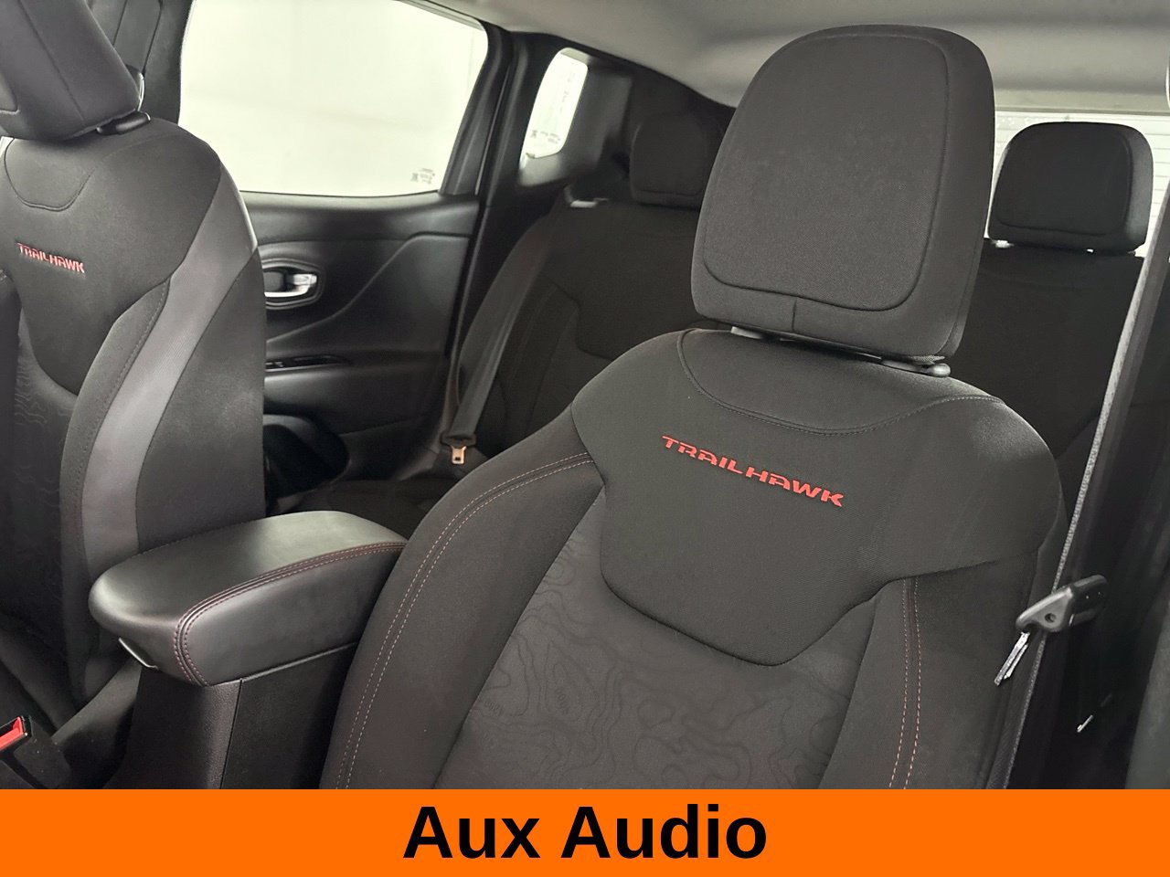 Used 2022 Jeep Renegade Trailhawk AWD/4WD image 11