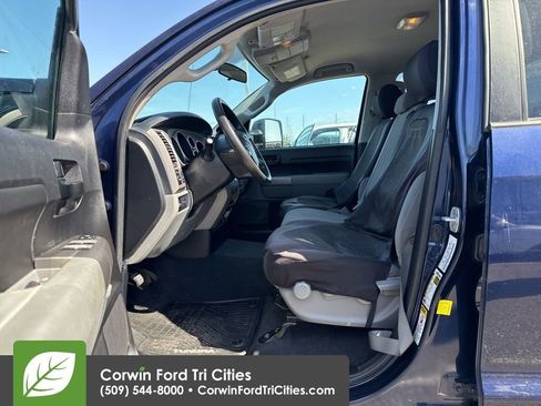 Used 2013 Toyota Tundra 4x4 Double Cab Long Bed w/ Convenience Pkg image 2