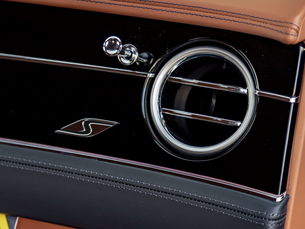 Used 2026 Bentley Continental GT S AWD/4WD image 35