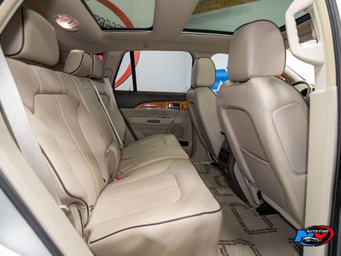 Used 2012 Lincoln MKX FWD image 22