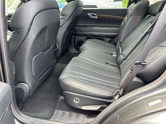 Used 2024 Genesis GV80 3.5T AWD/4WD image 11
