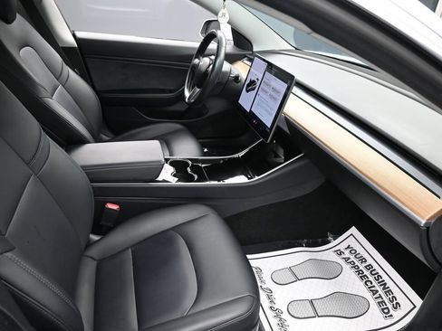 Used 2018 Tesla Model 3 Long Range RWD image 27