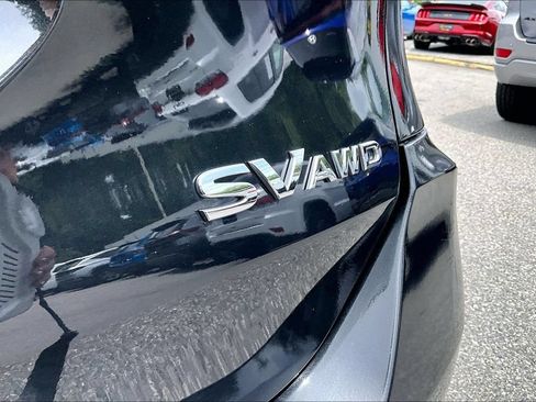 Used 2017 Nissan Rogue SV AWD/4WD image 24