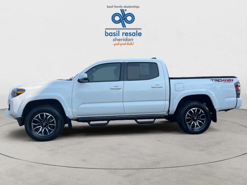 Used 2023 Toyota Tacoma TRD Sport AWD/4WD image 3