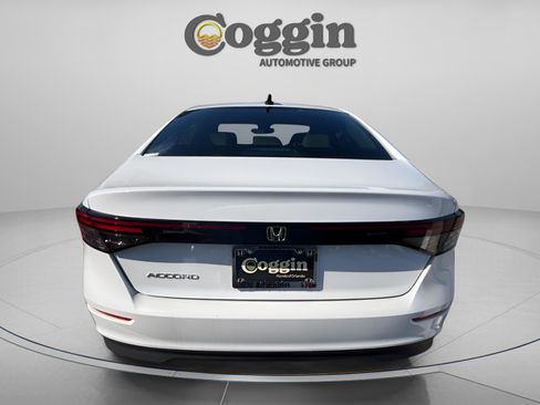 New 2025 Honda Accord SE image 4